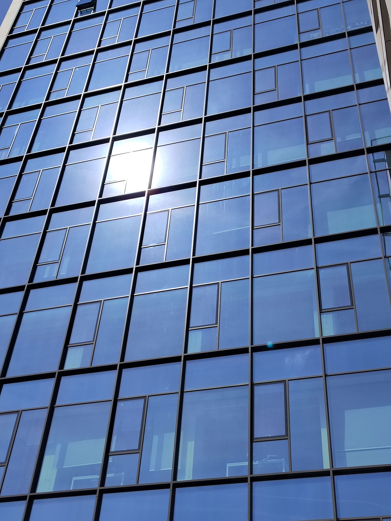 stpsol uv folije na zgradi